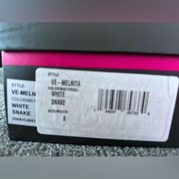 Vince Camuto Melnita Boots- white snake - Picture 4 of 7